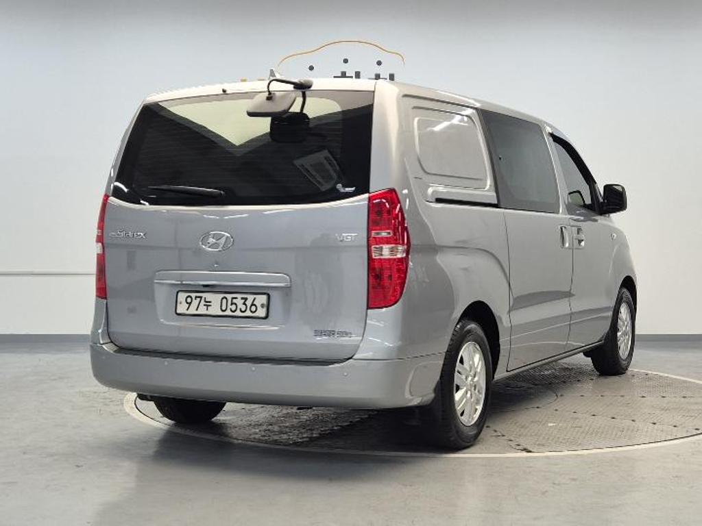 2021 HYUNDAI THE NEW GRAND STAREX 