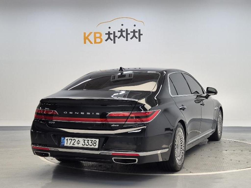 2021 GENESIS G90 
