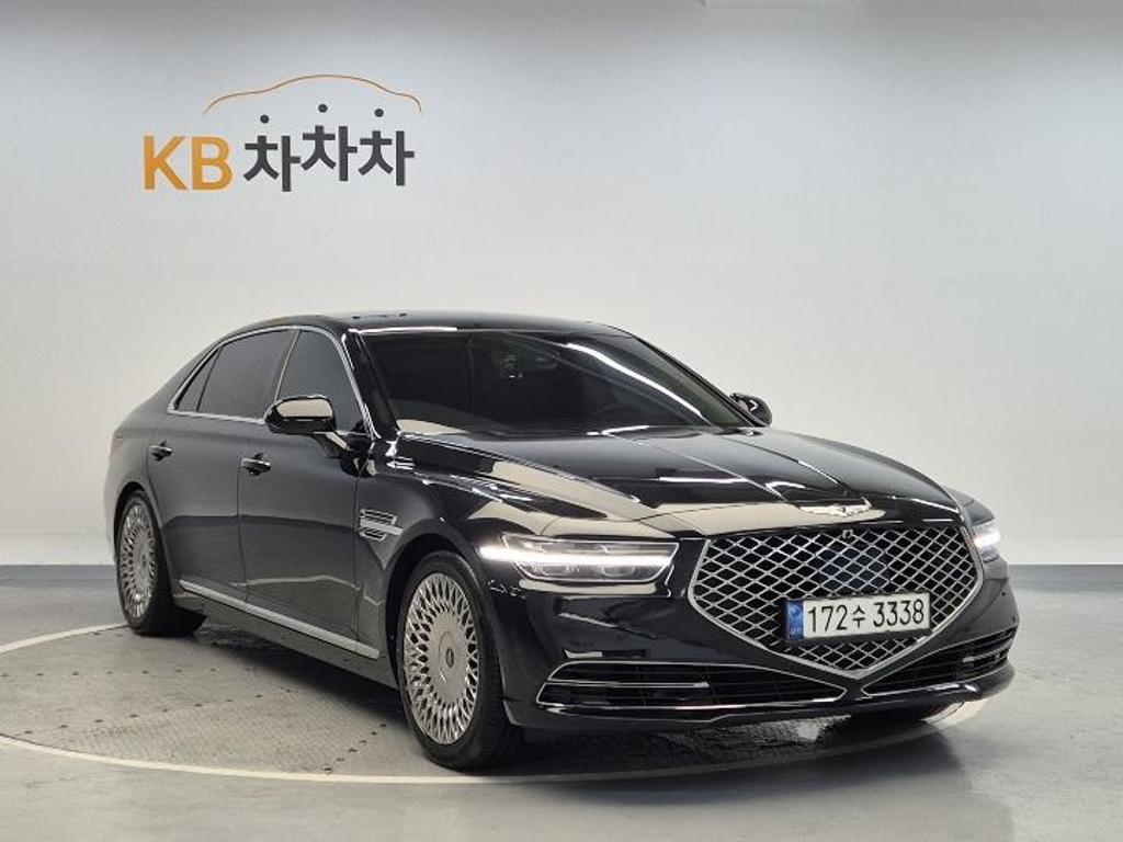 2021 GENESIS G90 
