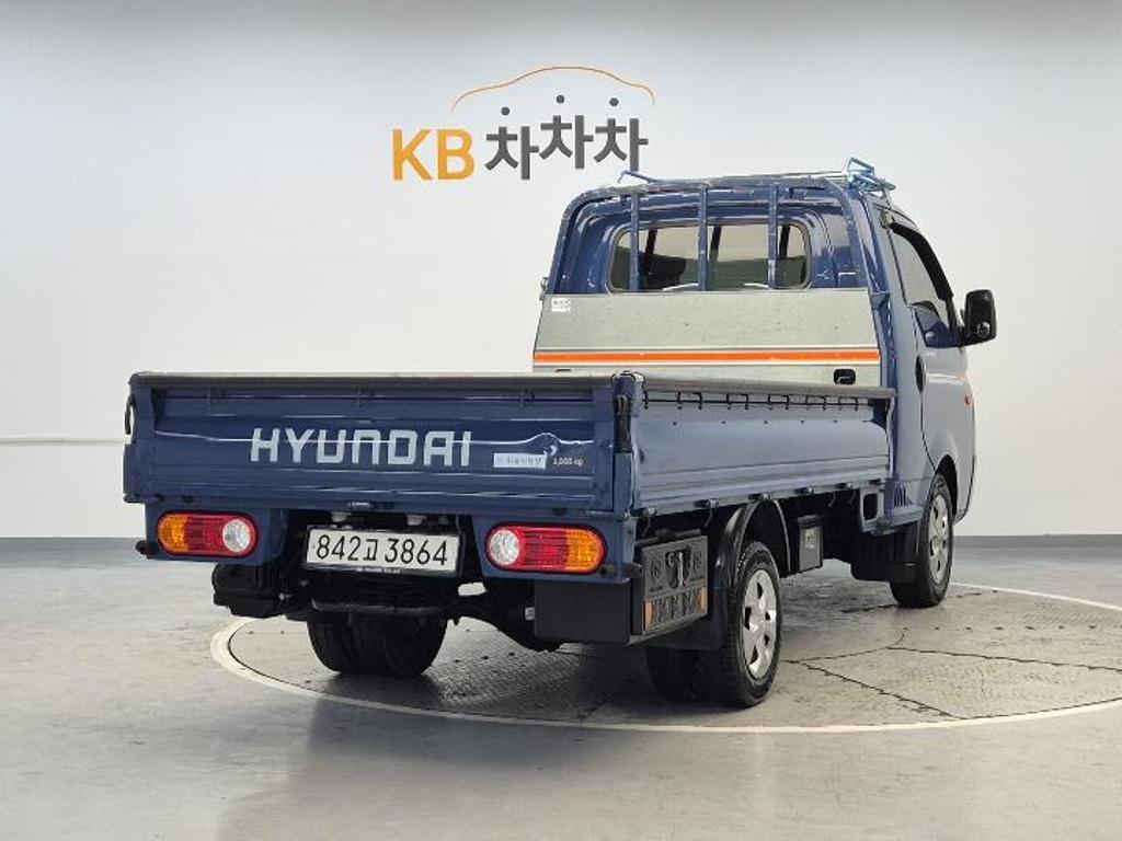 2022 HYUNDAI PORTER II 