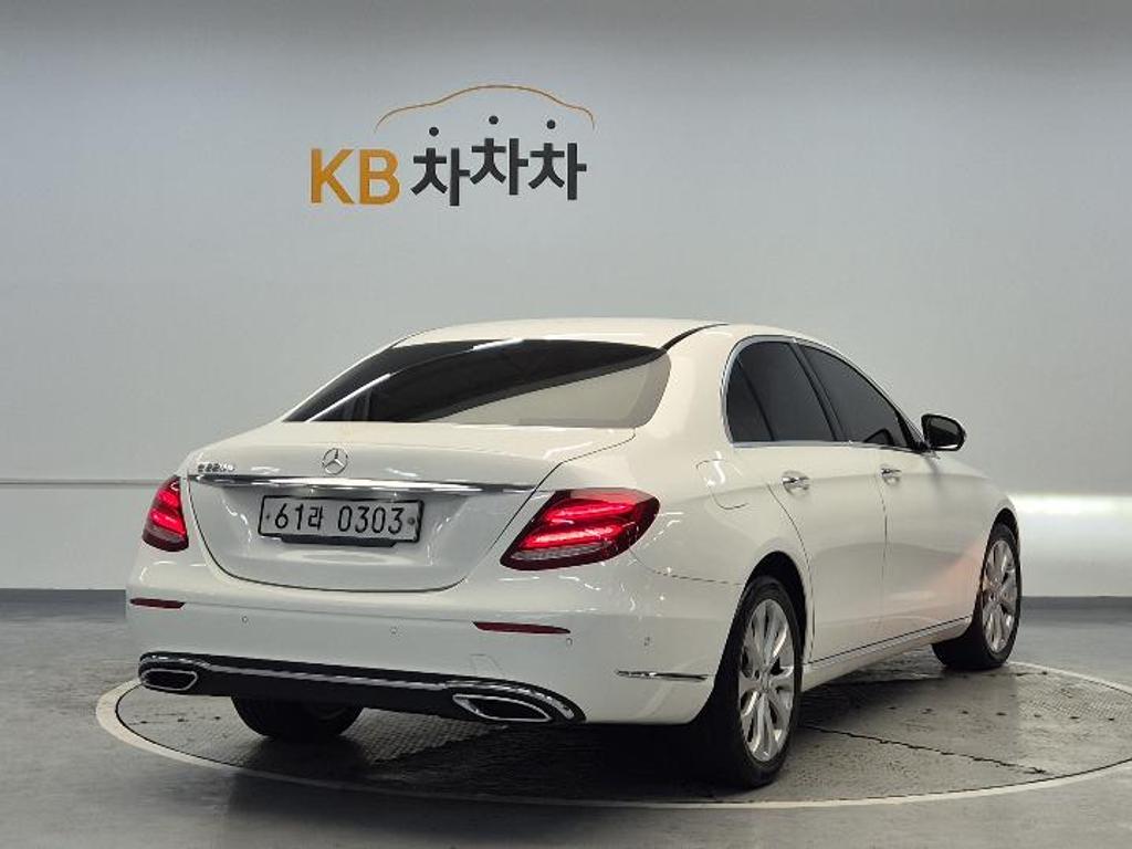 2017 BENZ E CLASS (5Gen) 