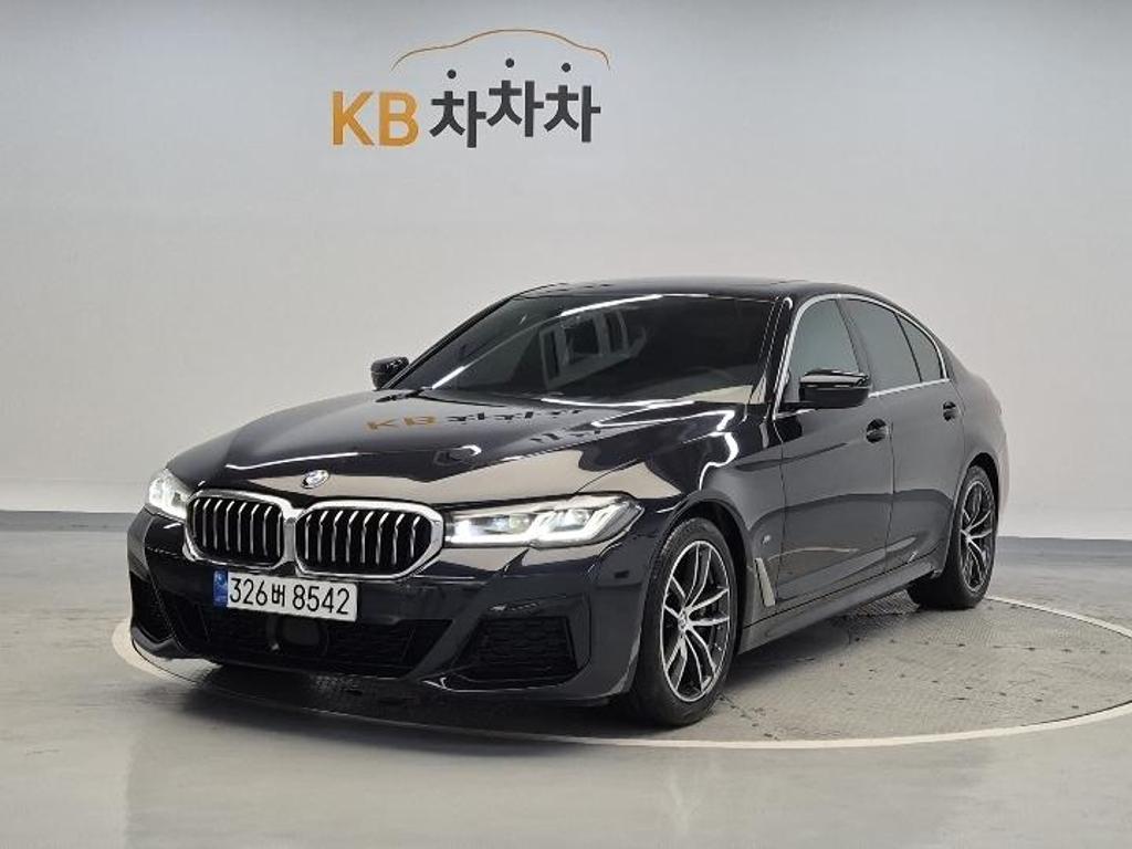 2022 BMW 5 SERIES (7Gen) 