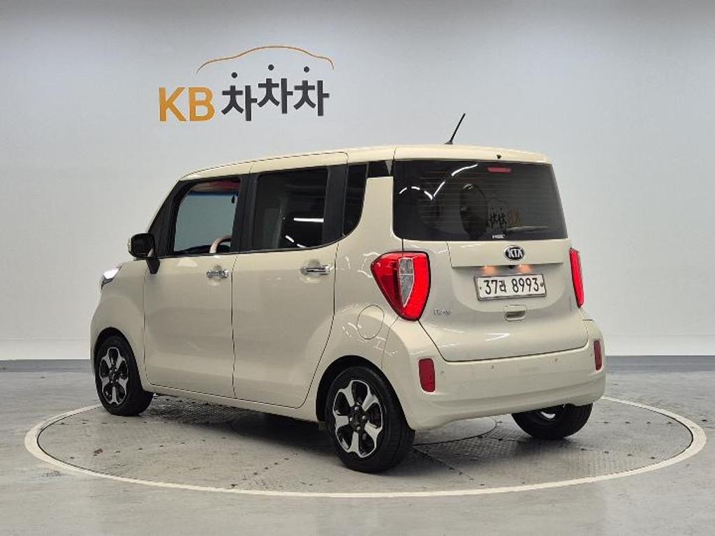 2016 KIA RAY 