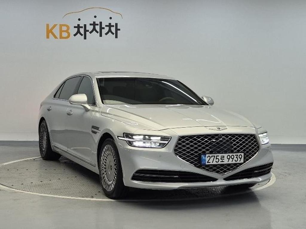 2019 GENESIS G90 