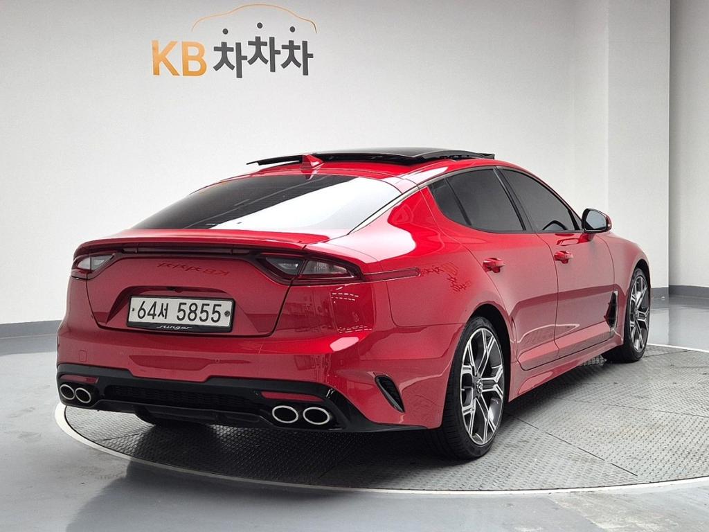 2018 KIA STINGER 