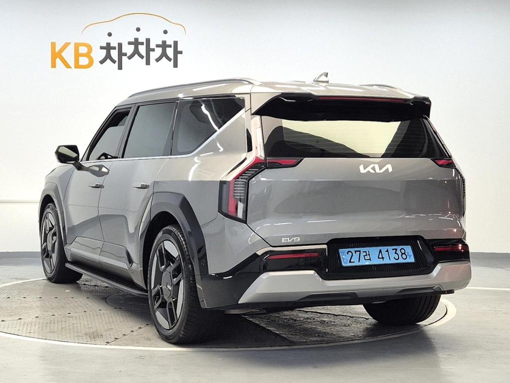 2024 KIA EV9 