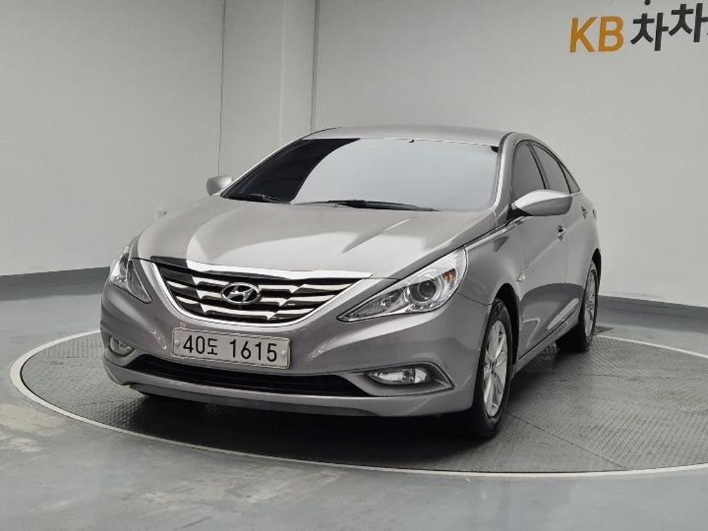 2011 HYUNDAI SONATA (YF) 