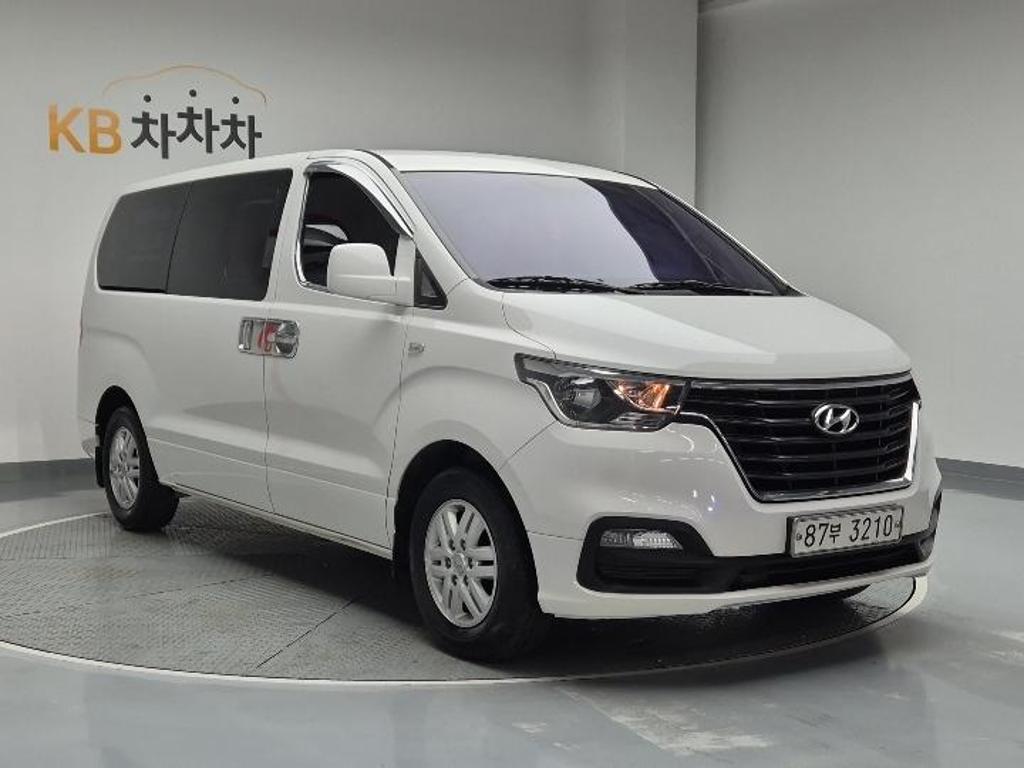 2019 HYUNDAI THE NEW GRAND STAREX 