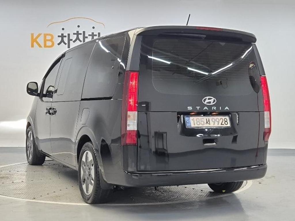 2022 HYUNDAI STARIA 