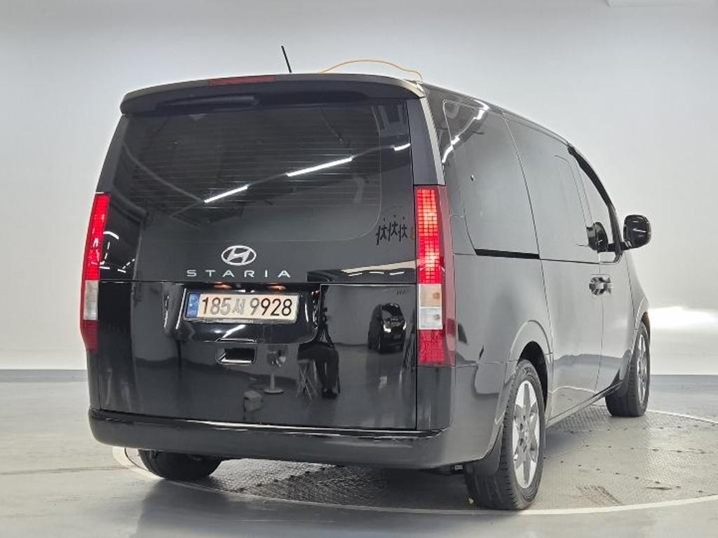 2022 HYUNDAI STARIA 