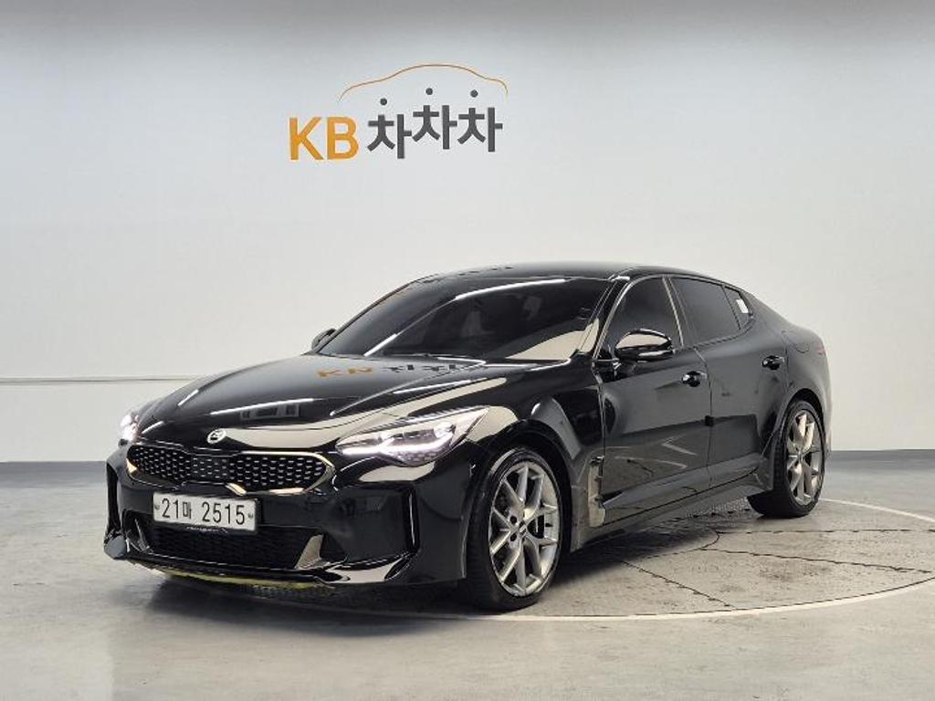 2018 KIA STINGER 
