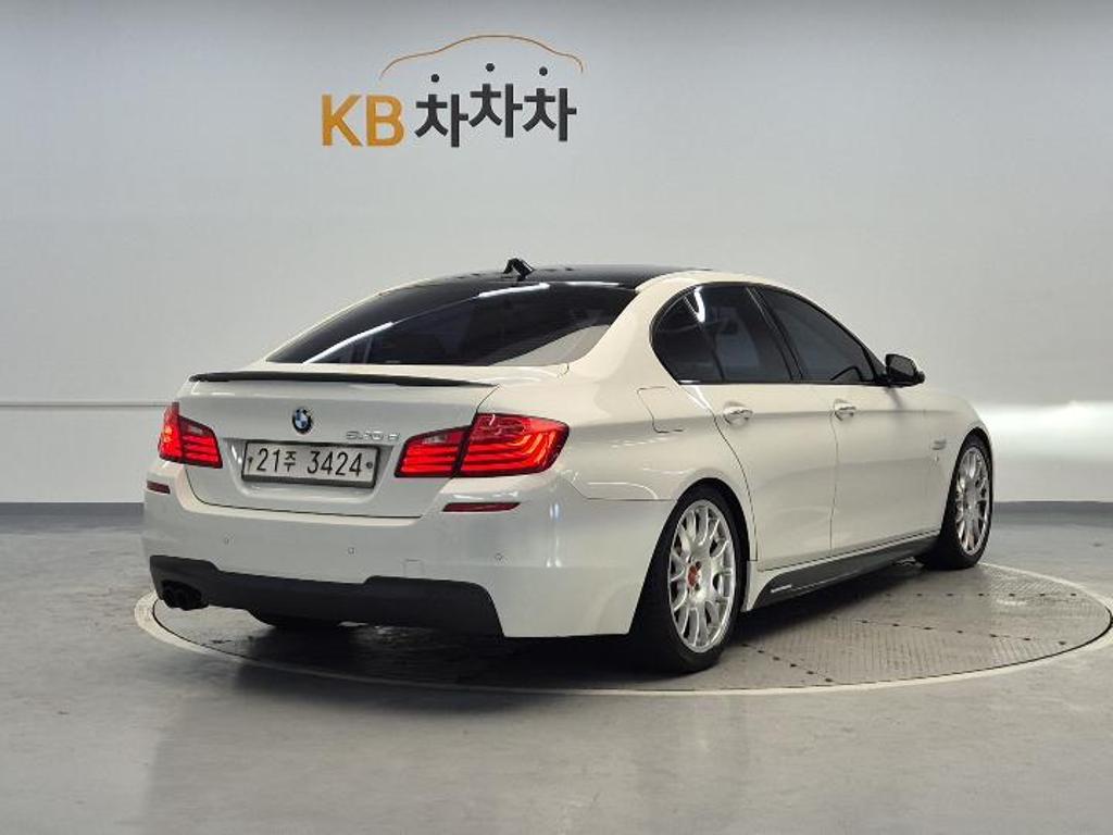 2016 BMW 5 SERIES (6Gen) 
