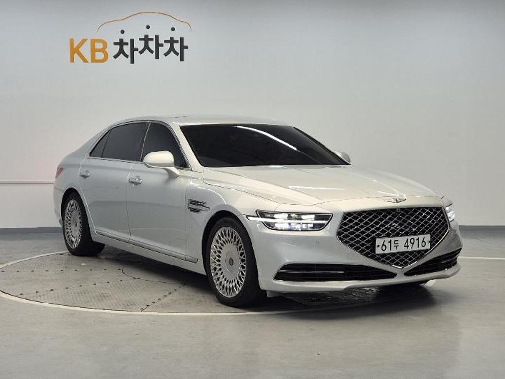 2019 GENESIS G90 
