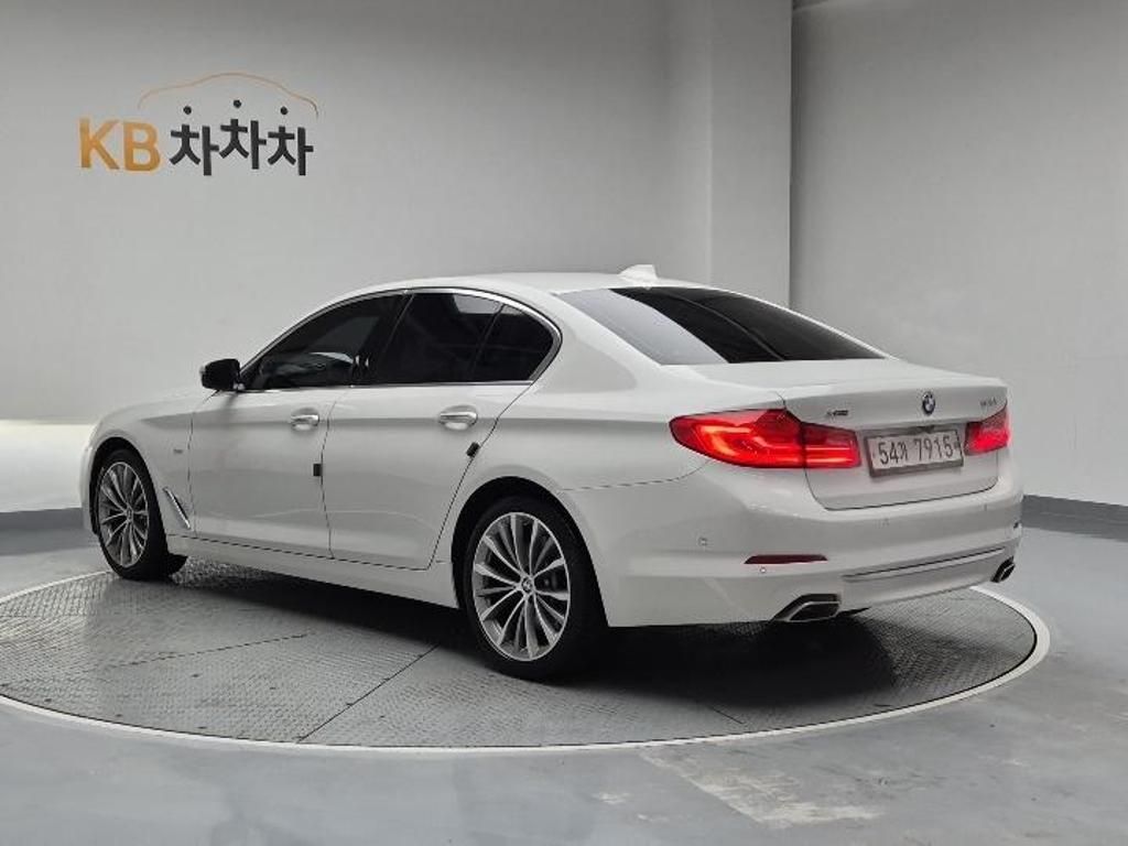 2018 BMW 5 SERIES (7Gen) 