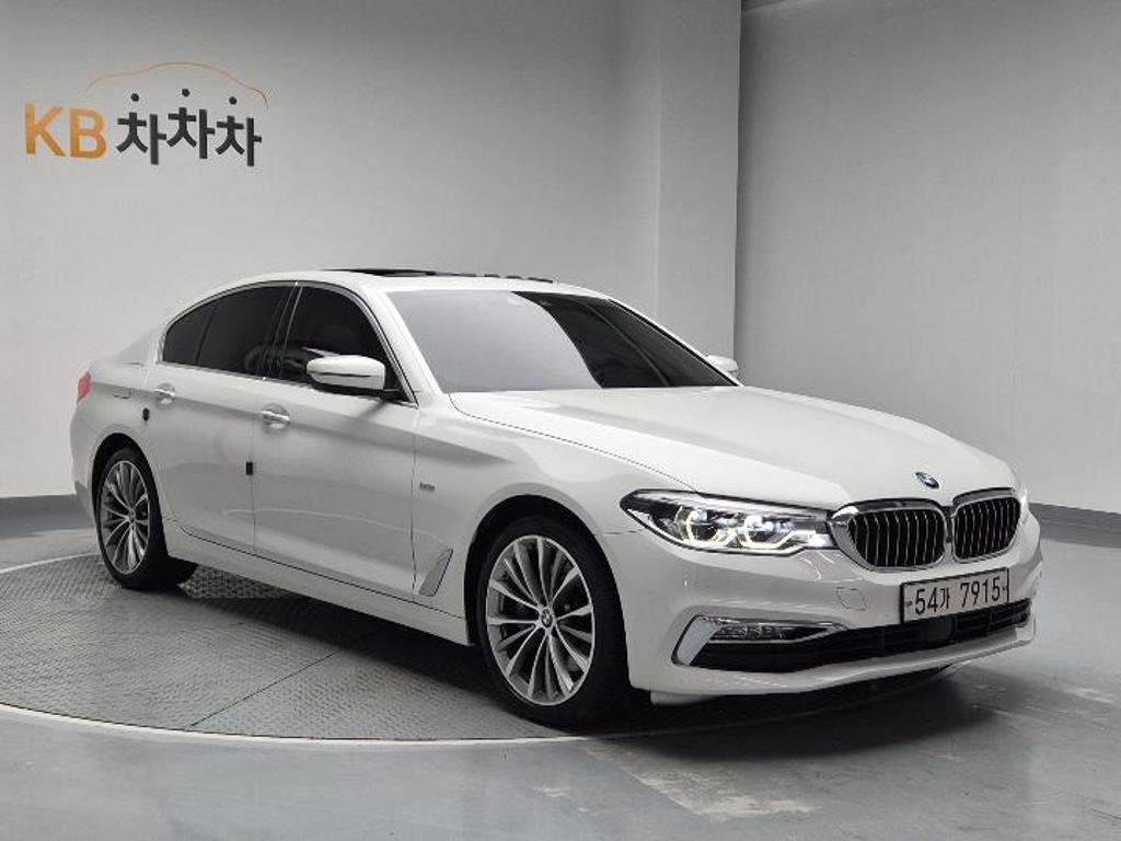 2018 BMW 5 SERIES (7Gen) 