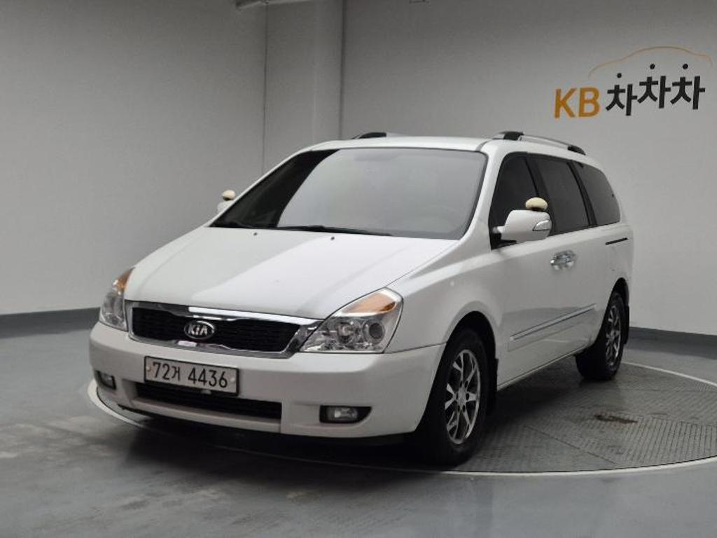 2013 KIA CARNIVAL R 