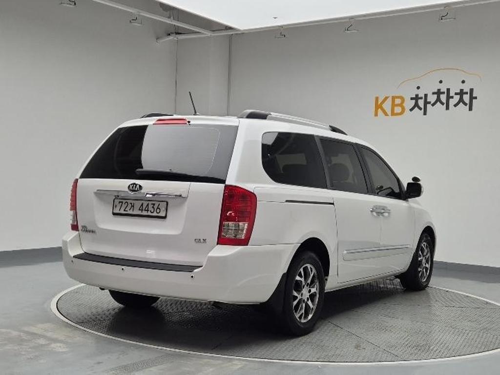 2013 KIA CARNIVAL R 