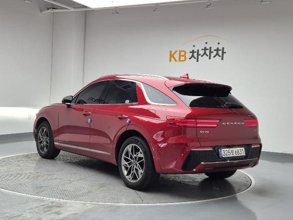 2021 GENESIS GV70 