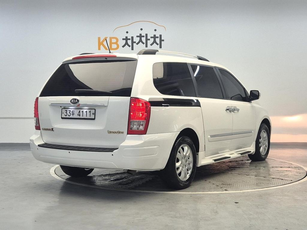 2013 KIA CARNIVAL R 