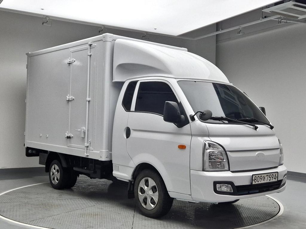 2022 HYUNDAI PORTER II 