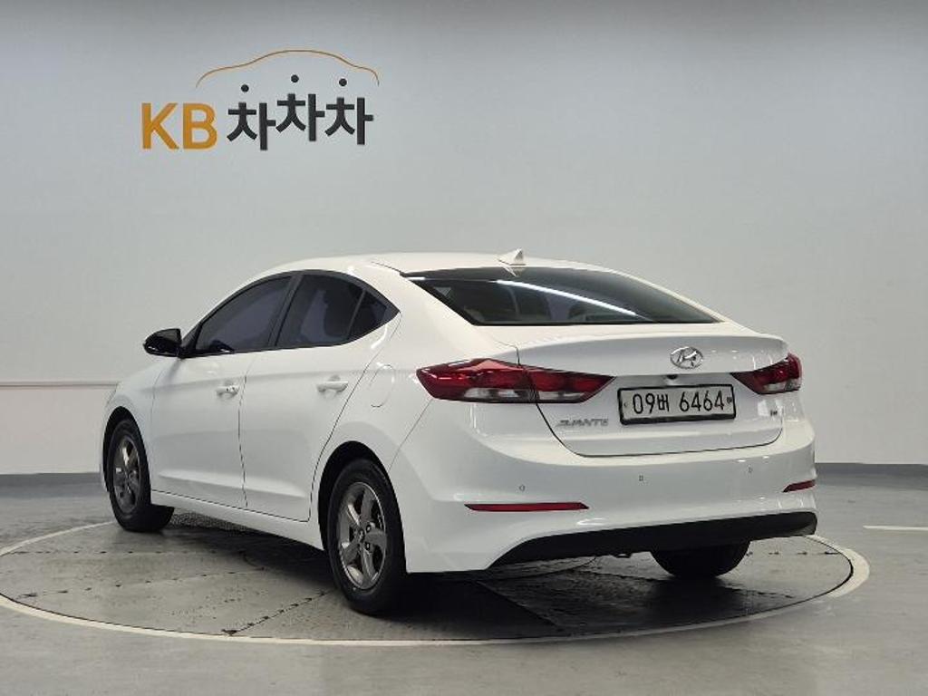 2018 HYUNDAI AVANTE AD 