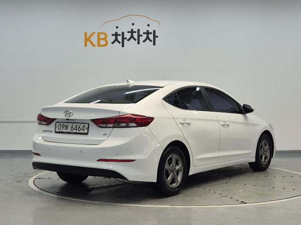 2018 HYUNDAI AVANTE AD 