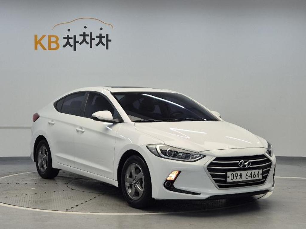 2018 HYUNDAI AVANTE AD 