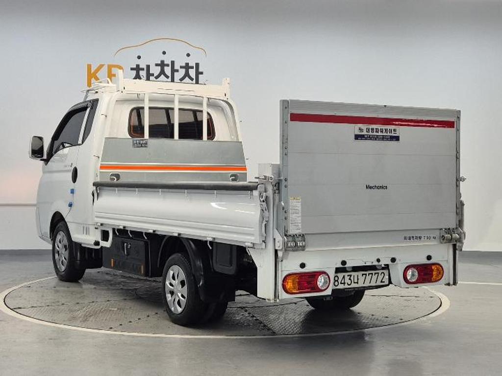 2024 HYUNDAI PORTER II 
