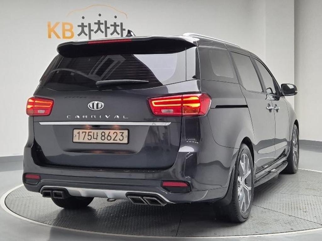 2019 KIA THE NEW CARNIVAL 