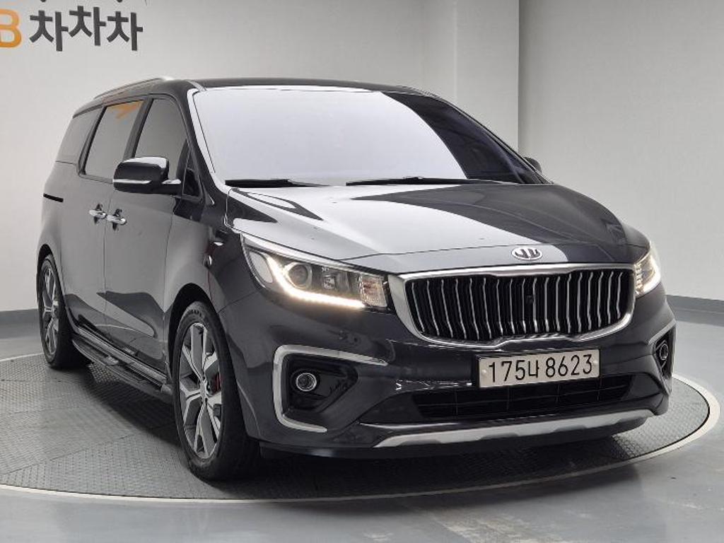 2019 KIA THE NEW CARNIVAL 