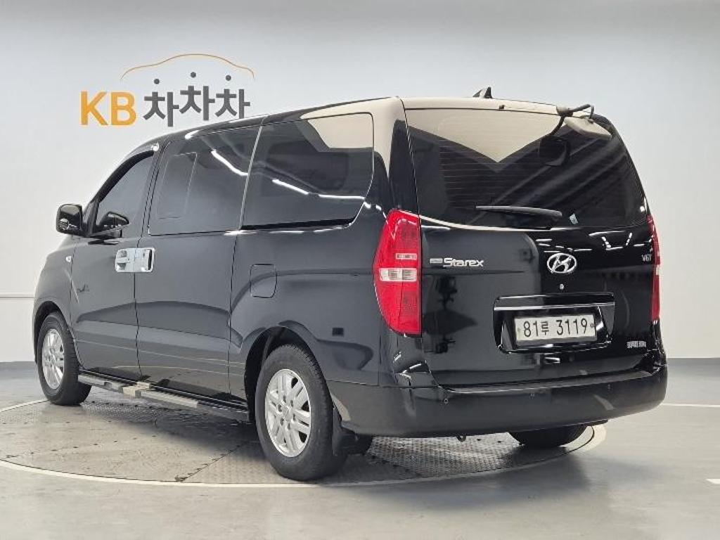 2021 HYUNDAI THE NEW GRAND STAREX 