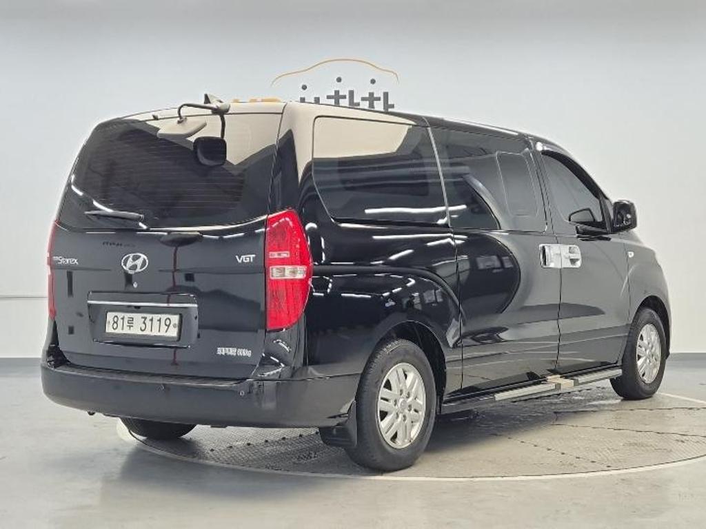 2021 HYUNDAI THE NEW GRAND STAREX 