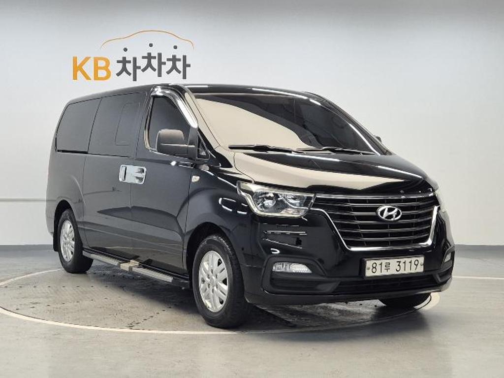 2021 HYUNDAI THE NEW GRAND STAREX 