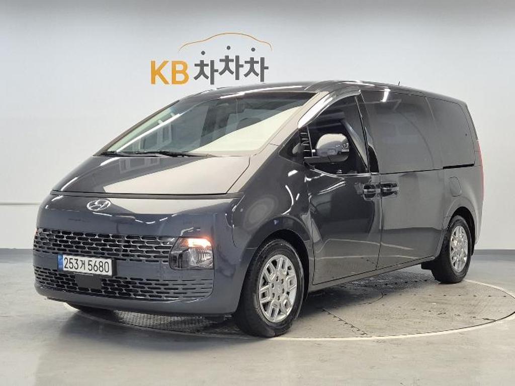 2022 HYUNDAI STARIA 