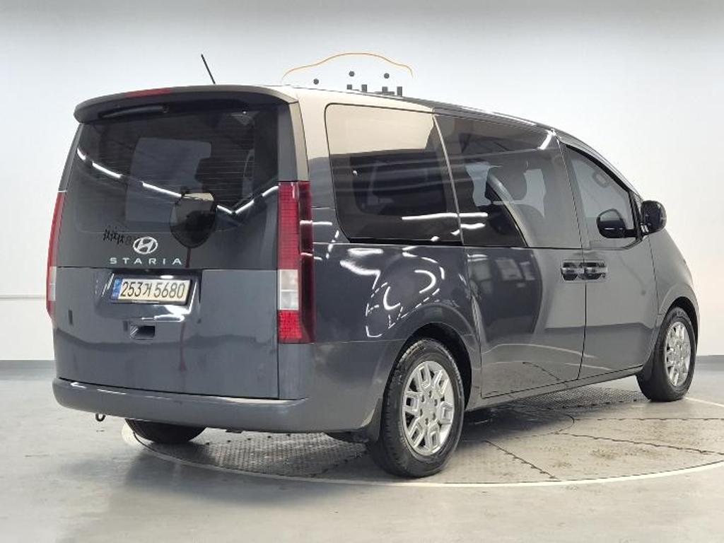 2022 HYUNDAI STARIA 