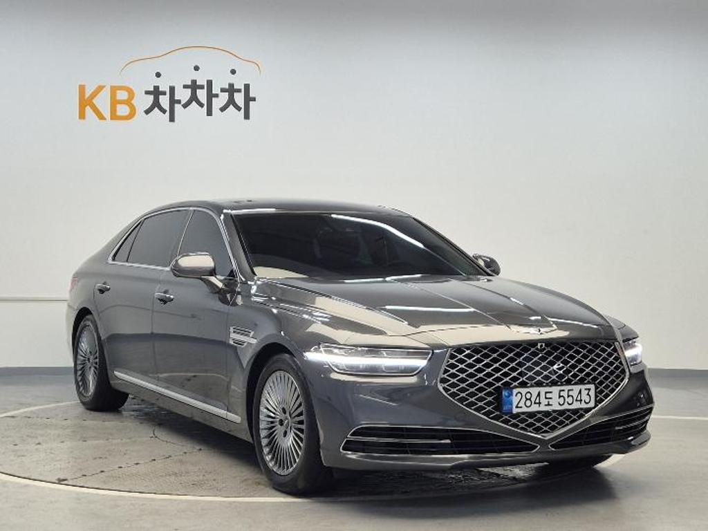 2019 GENESIS G90 