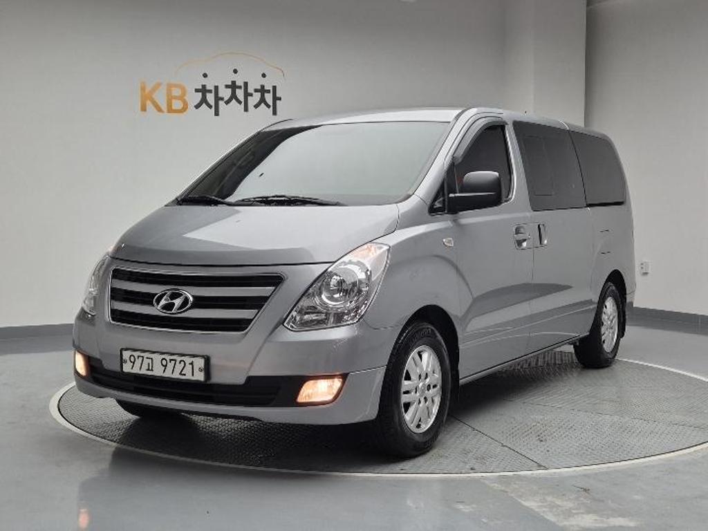 2016 HYUNDAI GRAND STAREX 