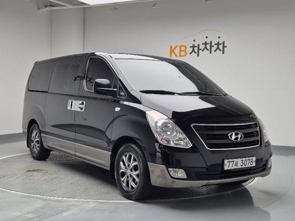 2016 HYUNDAI GRAND STAREX 