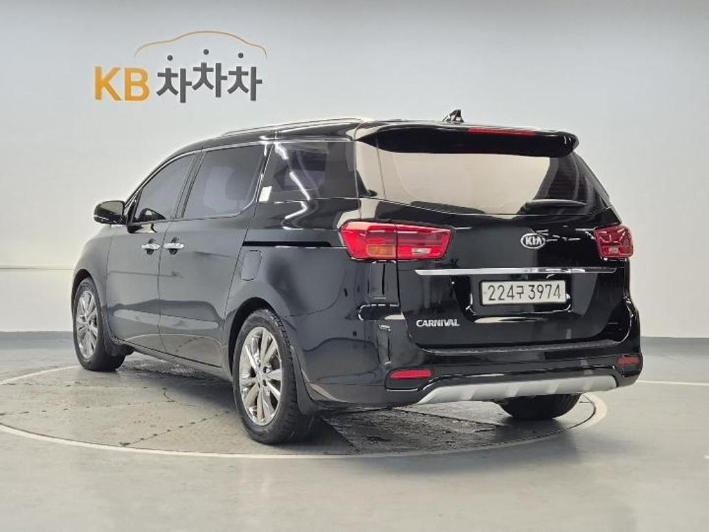 2019 KIA THE NEW CARNIVAL 