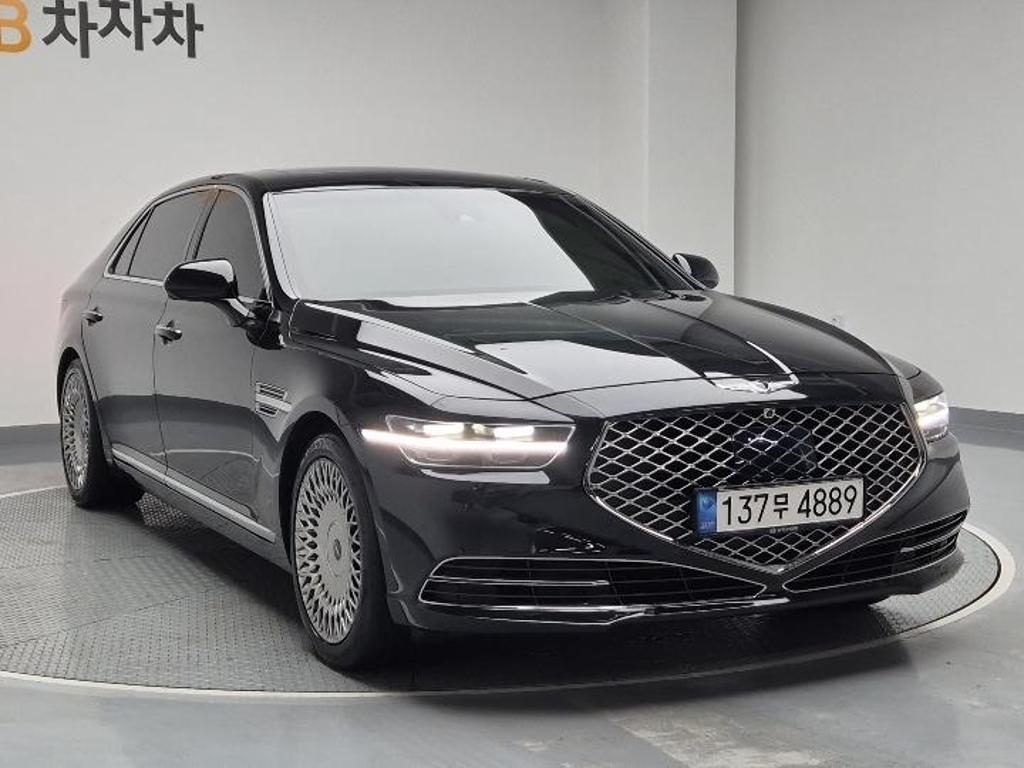 2019 GENESIS G90 