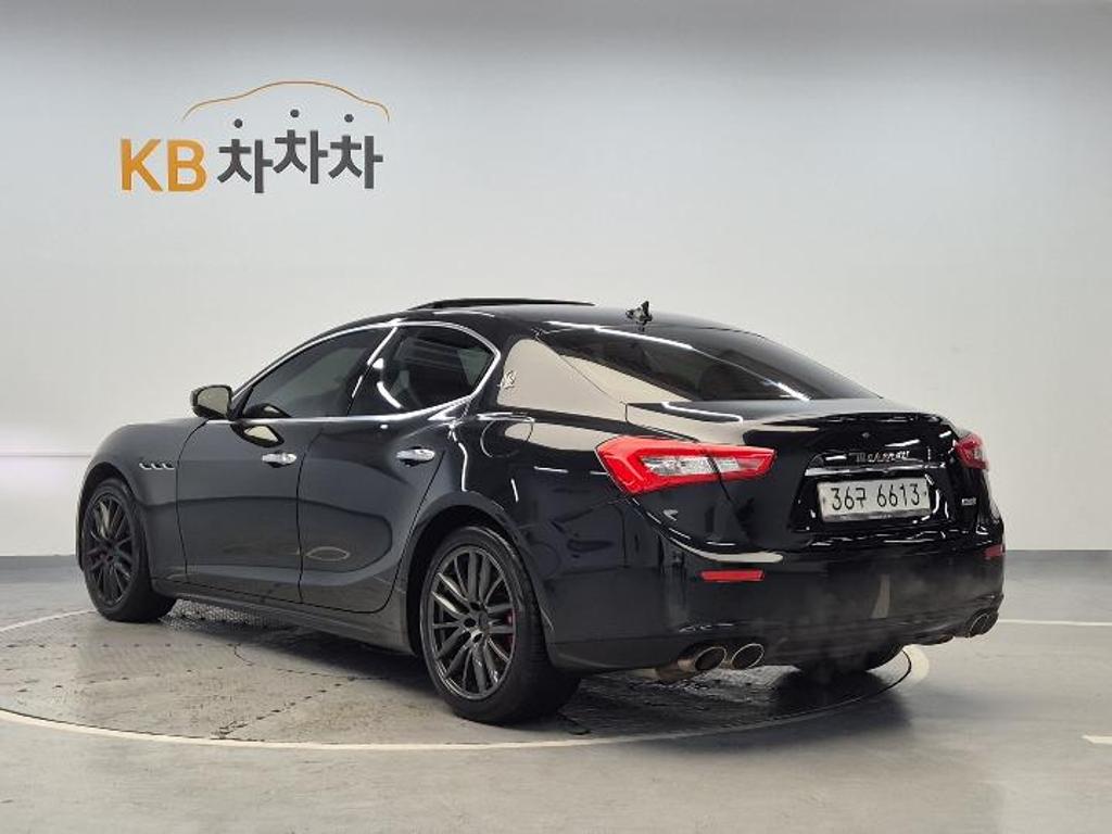 2017 MASERATI GHIBLI 