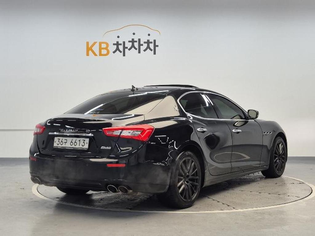 2017 MASERATI GHIBLI 