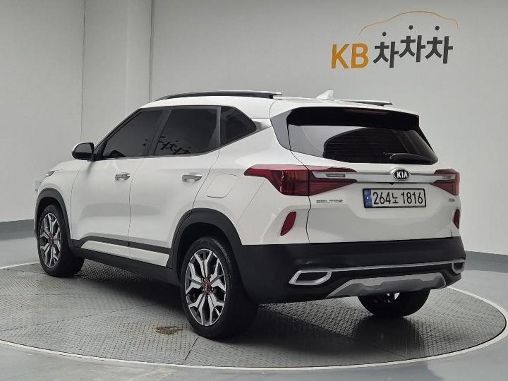 2021 KIA SELTOS 