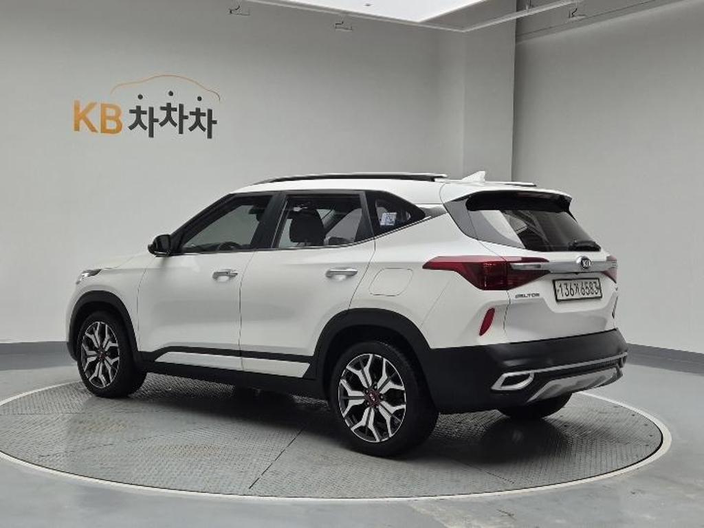 2020 KIA SELTOS 
