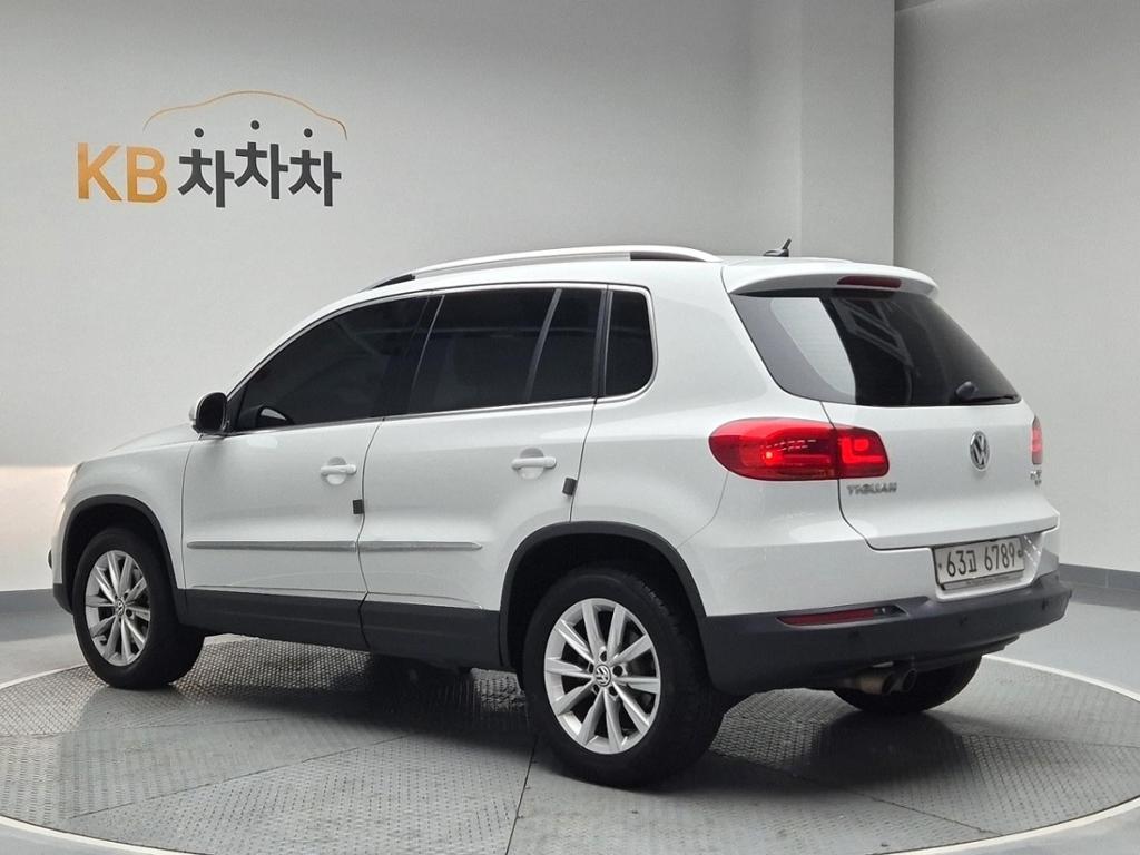 2015 VOLKSWAGEN TIGUAN 