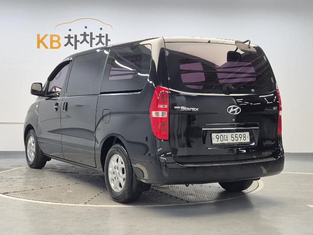2015 HYUNDAI GRAND STAREX 