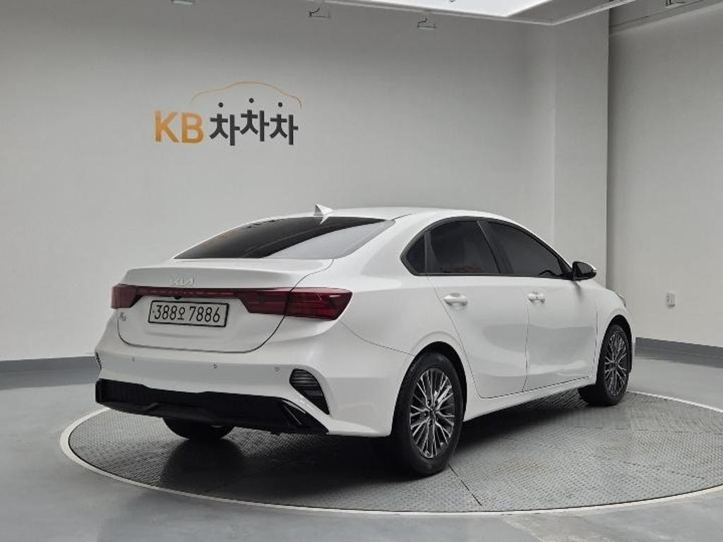2022 KIA THE NEW K3 