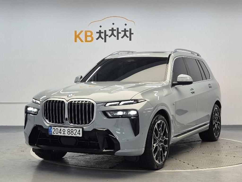 2024 BMW X7 