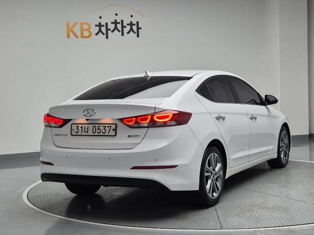 2016 HYUNDAI AVANTE AD 