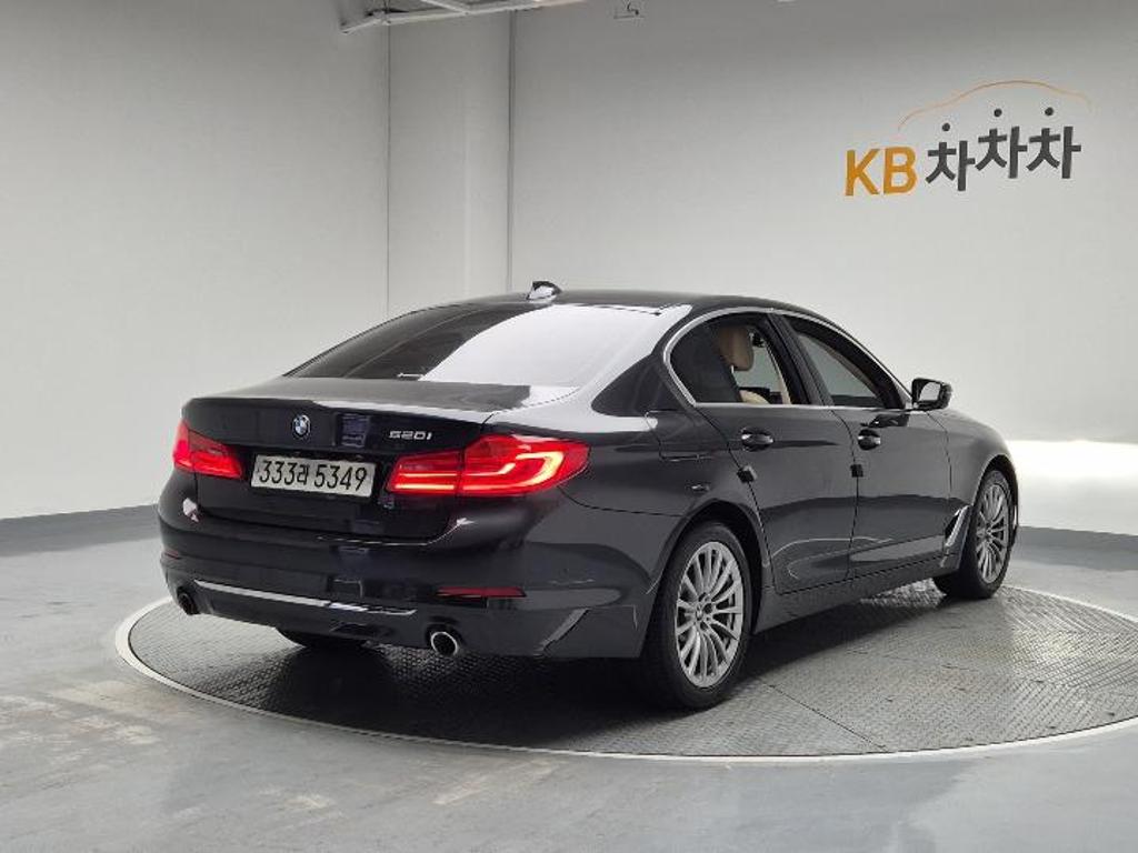 2020 BMW 5 SERIES (7Gen) 